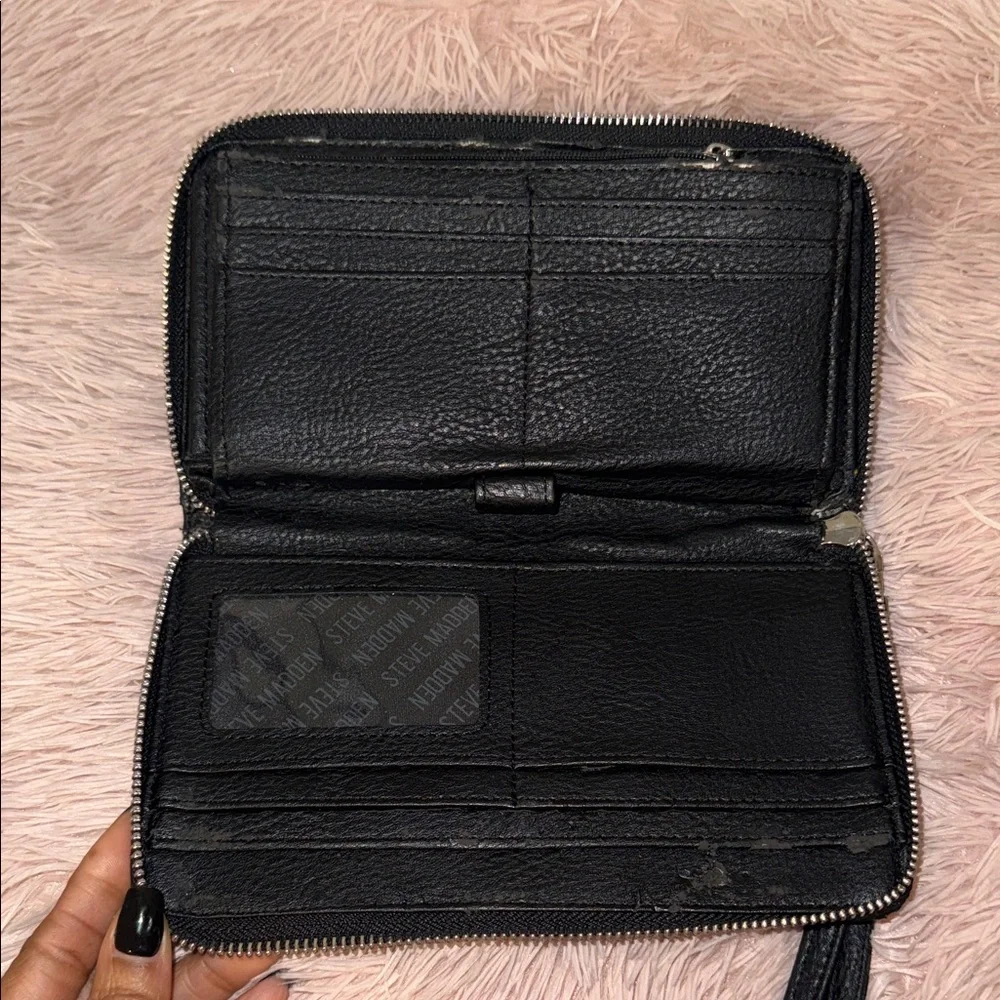Steve Madden Embossed Black Clutch - Picture 3 of 4
